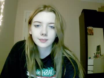 girl Cam Girls At Home Fucking Live with lilllylovyou