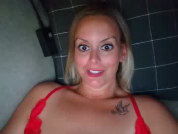 girl Cam Girls At Home Fucking Live with miramofd