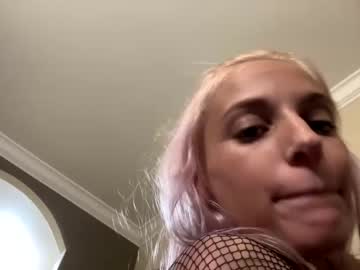 girl Cam Girls At Home Fucking Live with june1087