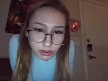 girl Cam Girls At Home Fucking Live with madiosnrios