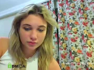 girl Cam Girls At Home Fucking Live with miaa_kkk