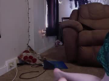 couple Cam Girls At Home Fucking Live with daddysjellyfish