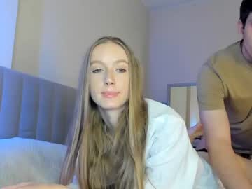 couple Cam Girls At Home Fucking Live with hot_ho