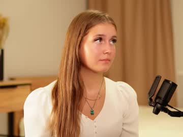 girl Cam Girls At Home Fucking Live with elvinagallamore