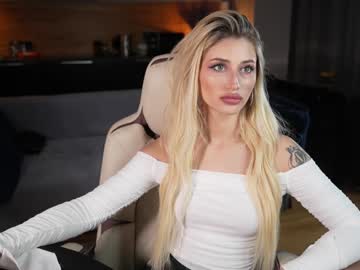 girl Cam Girls At Home Fucking Live with artgenesis