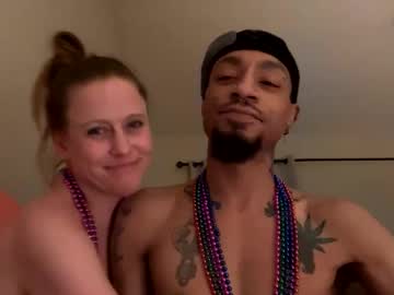 couple Cam Girls At Home Fucking Live with eandktoosexy