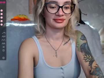 girl Cam Girls At Home Fucking Live with juliia_milf