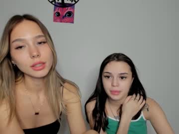 couple Cam Girls At Home Fucking Live with the_best_room_here