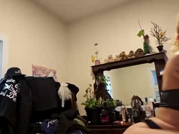 couple Cam Girls At Home Fucking Live with blondesnbooze