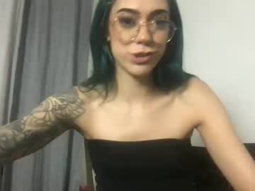 girl Cam Girls At Home Fucking Live with mercedes_111