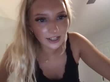 couple Cam Girls At Home Fucking Live with bellagreyoxo