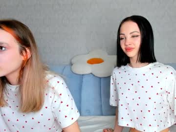 couple Cam Girls At Home Fucking Live with misseliss