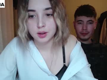 couple Cam Girls At Home Fucking Live with bananass_friends