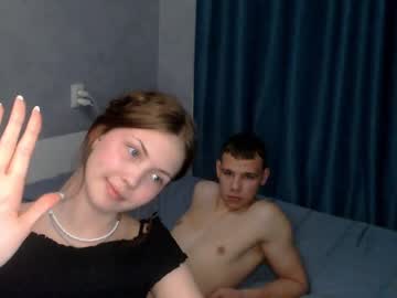 couple Cam Girls At Home Fucking Live with luckysex_