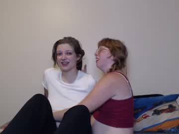 couple Cam Girls At Home Fucking Live with elliottandisabelle