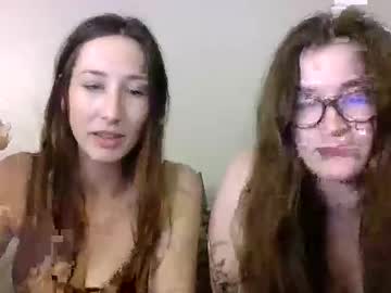 couple Cam Girls At Home Fucking Live with 2gorls1link