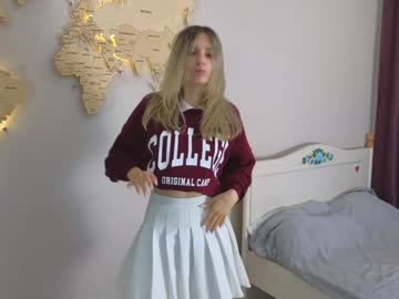 girl Cam Girls At Home Fucking Live with maureencantrell