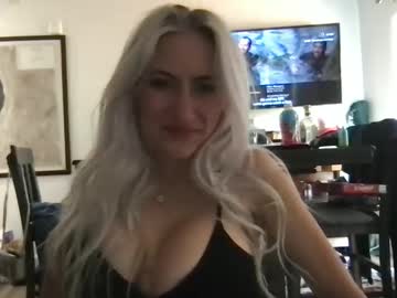 girl Cam Girls At Home Fucking Live with kinziemcbride