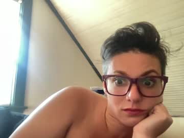 girl Cam Girls At Home Fucking Live with damejane