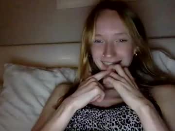 girl Cam Girls At Home Fucking Live with littlee_redd