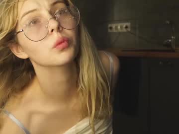 girl Cam Girls At Home Fucking Live with ellizabetta