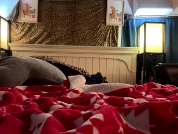 couple Cam Girls At Home Fucking Live with s3xycoupl