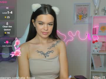 girl Cam Girls At Home Fucking Live with katiefoxie