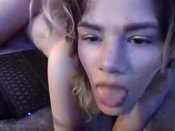 couple Cam Girls At Home Fucking Live with linz_moike