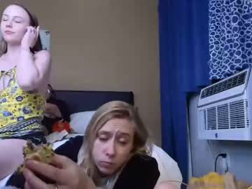 couple Cam Girls At Home Fucking Live with pr3ttyp1nkpussy